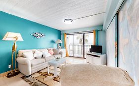Seawall Apartments
